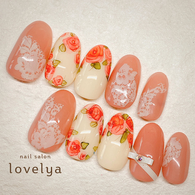ネイルチップ 水彩ローズ Lovelya