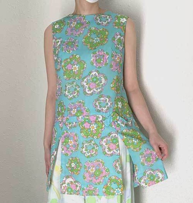 S Lサイズ アメリカ製古着 1960年代ヴィンテージ パステルトーンのキュートなお花 ローウエスト スリットワンピース 中古 Coolklothes