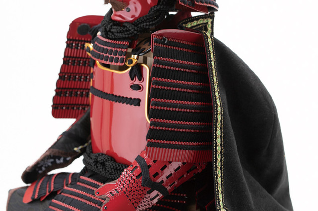 3271 真田幸村公創作鎧 マント付 小木人形