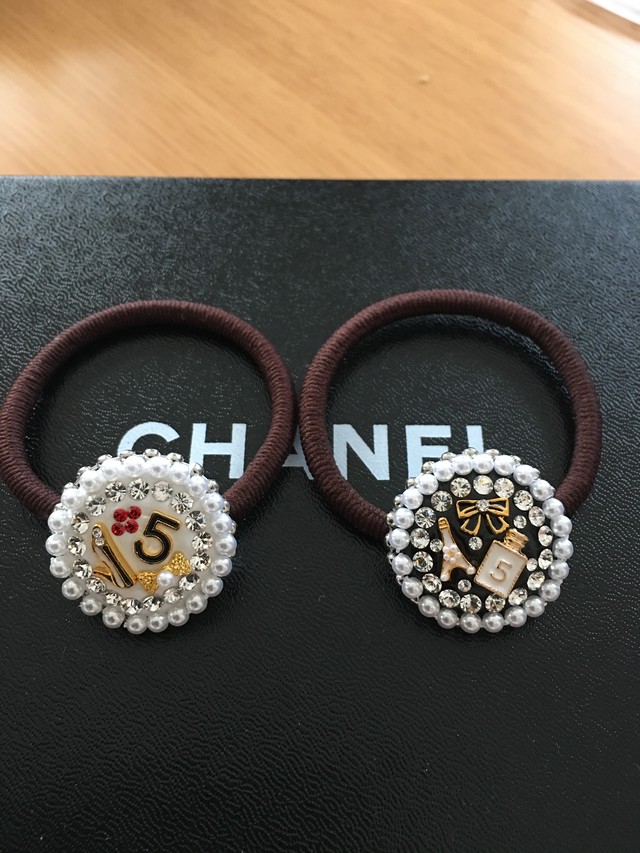 シャネル風ヘアゴム Albireo