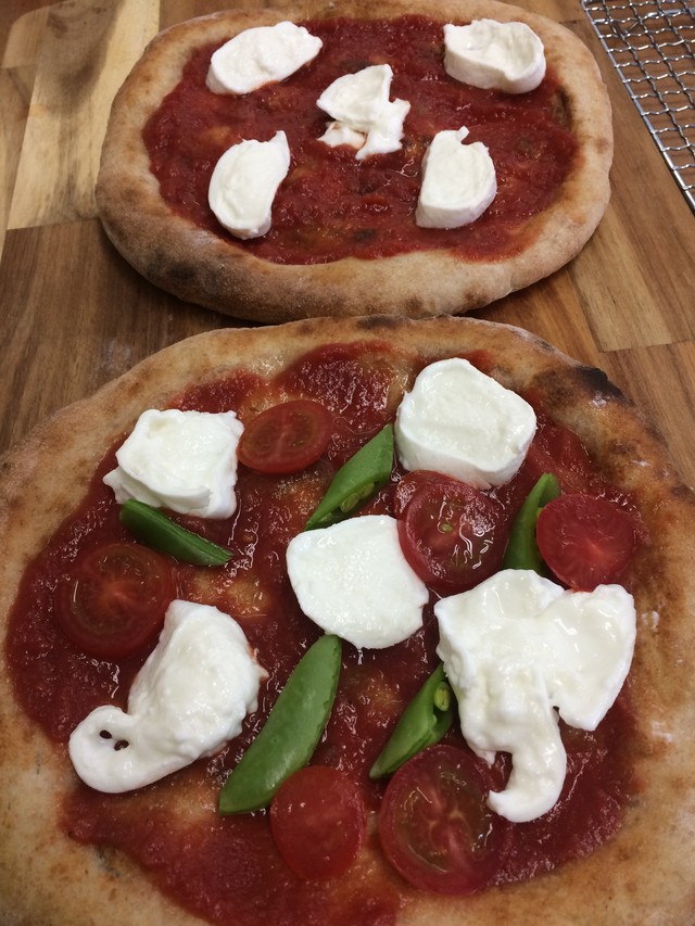 阿波小麦のピザ 季節の阿波ベジ トマトソースと水牛のモッツァレラチーズ 小麦屋chant Chant 徳島からお届け