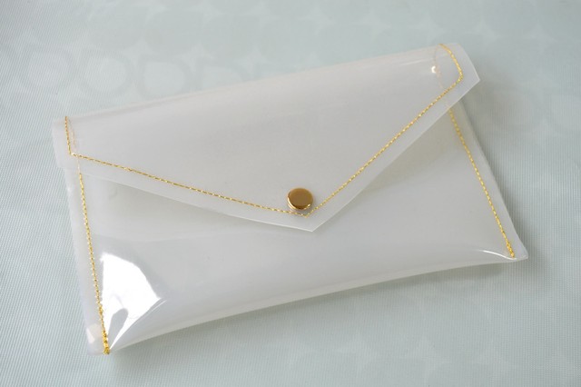 バッグのごちゃごちゃ小物をひとまとめ水濡れも防げる レター型 ビニール ポーチ ミルキー 送料無料 いちふく