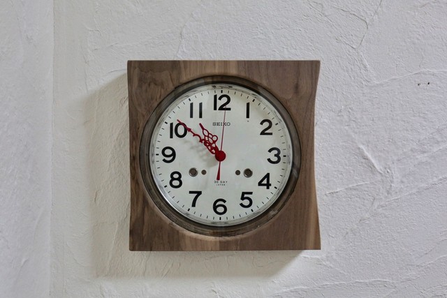 アンティーク文字盤の電波時計 ウォルナット材 木工舎 あると工房