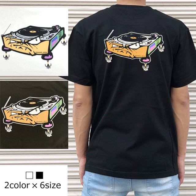 送料無料 Turntable Man Tシャツ ターンテーブルをストリート風にデザインしたルアーになります 海釣り 釣りtシャツ ルアー 釣りt 釣り ガール 釣りパーカー カサゴ バス釣り Shanks