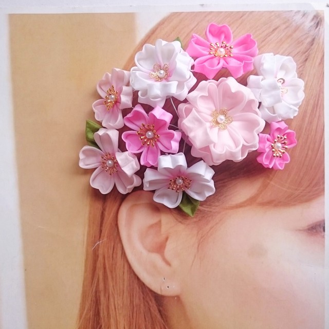 つまみ細工 カラフル 桜の髪飾り つまみ細工 Usamin