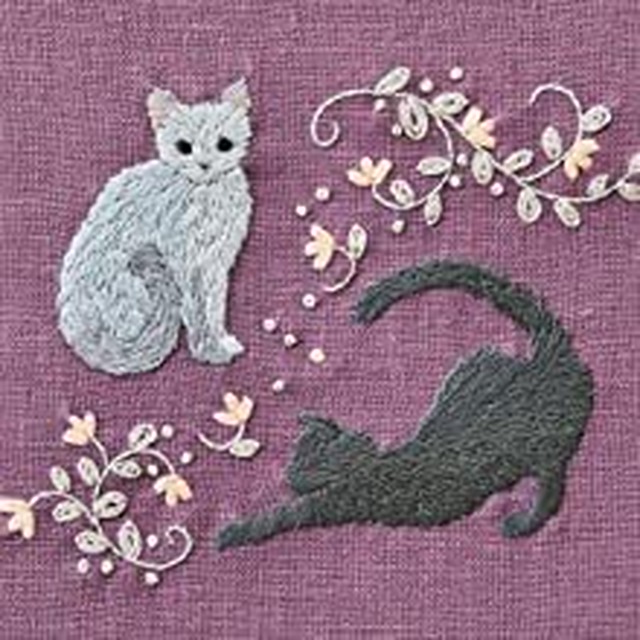 野の花と小さな動物の刺繍 アトリエ雅 Miyabi