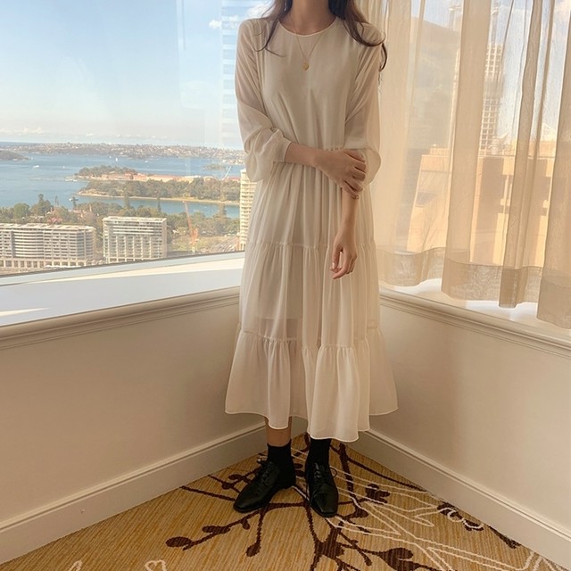 ホワイトワンピース 清楚 長袖 ロング丈 春 秋 上品 きれいめ ミモレ丈 ティアード 大人 デート お出かけ 旅行 女子会 韓国 韓国ファッション オルチャン 可愛い レディース ワンピース Fa432 Musubi Me 韓国 オルチャン レディースファッションのお店