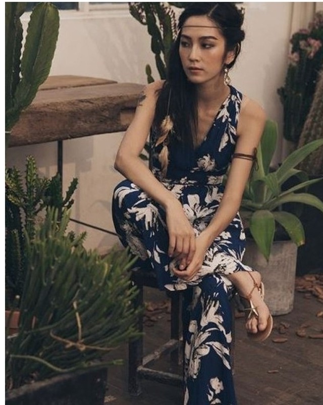 レディースファッション リゾートワンピース 40代 30代 代 沖縄 ハワイ Vネック オールインワン 花柄 Whisky37