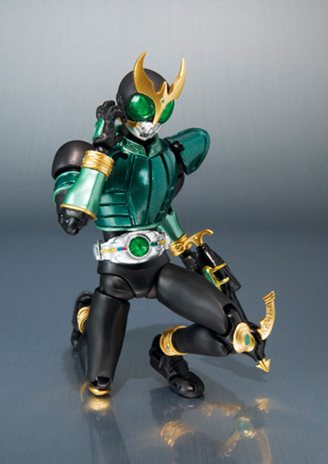 S H Figuarts 仮面ライダークウガ ペガサスフォーム S H フィギュアーツ専門店 現在 準備中です