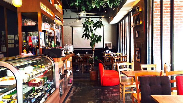 Brooklyn Mills 池袋 アメリカン カフェ Online Party Market オンラインパーティーマーケット