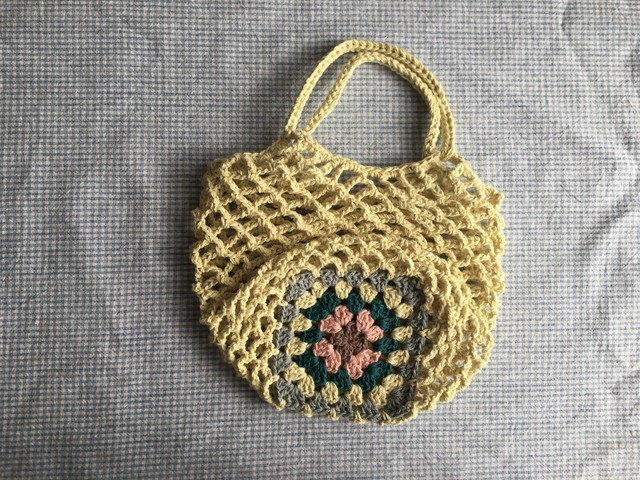 モチーフ底のネット編みバッグs レモン Omie Crochet Knit