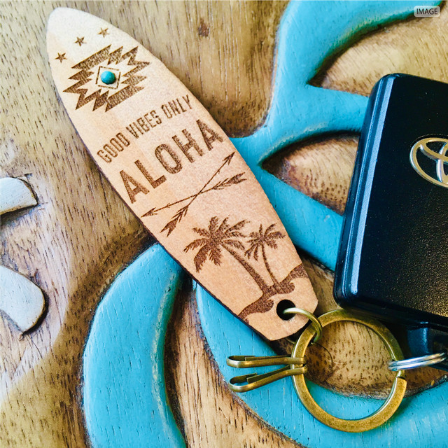 無料名入れ サーフボード型 Ortega Star ハンドメイド ウッドキーホルダー Hawaii Style Club