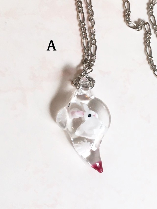 手づくり工房 こたも 冬のガラスのうさぎさん ネックレスvol 1 ラビットデパートメント Rabbit Department うさぎ雑貨