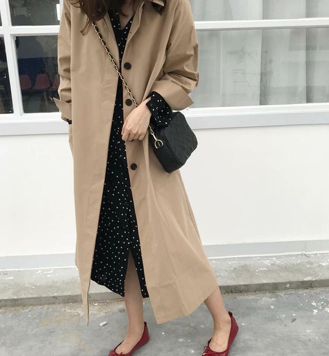 スプリングコート レディース マキシ丈 トレンチコート 薄手 ゆったり ロングコート アウター 春秋 レトロ オシャレ 通勤 通学 黒 ベージュ 韓国アパレル 通販サイト ネットショップ Amour