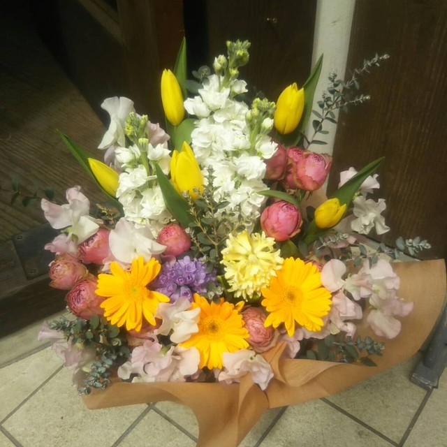 フラワーアレンジメント お祝い用 Flowershop Mellow