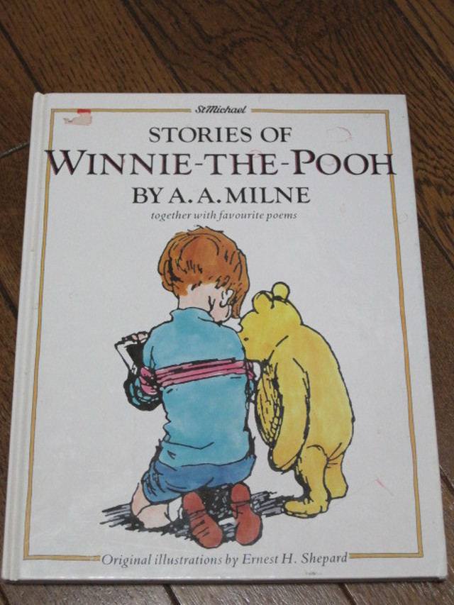 Stories Of Winnie The Pooh クマのプーさんのものがたり絵本 古書つくし 絵本倶楽部