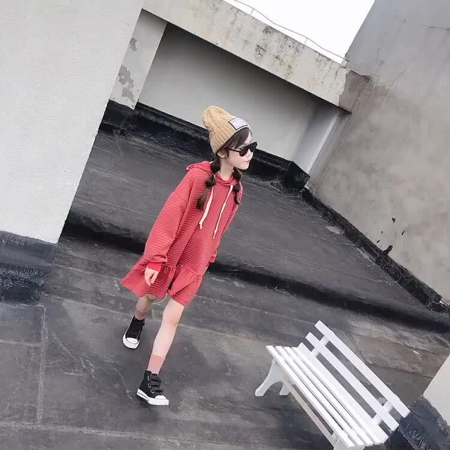 キッズ 親子ペア 親子コーデ 親子 ワンピース 2色 綿 コットン ミニ丈 ショート丈 膝上 膝丈 ひざ丈 ミディアム 長袖 ボーダー フリル ラフ カジュアル かわいい 可愛い 秋 秋物 秋服 普段着 部屋着 ルームウェア お出かけ 散歩 休日 ママ 中学生 小学生