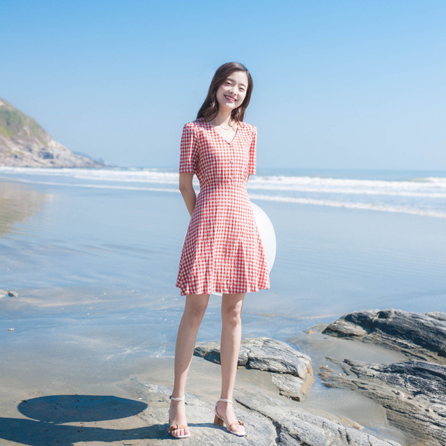 リゾートワンピース ミニ丈 チェック柄 半袖 Vネック Aライン レディース 可愛い かわいい おでかけ デート Wa554 La Vie En Rose