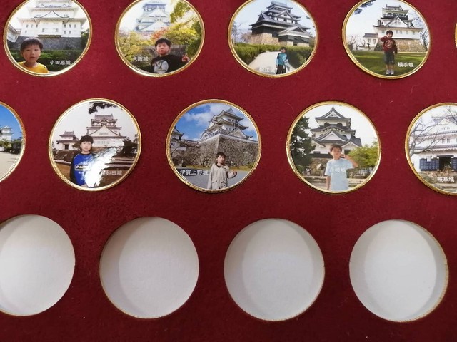 記念メダル収納ケース 113個収納 吊り下げ額縁 送料無料 オリジナル記念メダルｓｈｏｐ