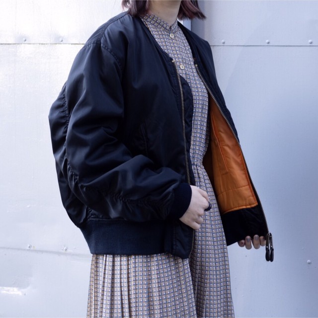 Ma 1 ノーカラーのボンバージャケット Alpha Industries Unk アンク 東京新宿の古着 ヴィンテージ家具のセレクトショップ