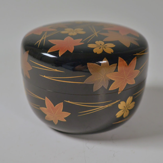 格安人気 梅雨セール35 オフ 茶道具 輪島塗 作家物 椿 棗 共箱付 送料無料 茶器 茶の湯 茶会 茶道具 骨董 お茶 なつめ 薄茶器 薄器 抹茶 容器 お茶入れ おしゃれ 期間限定価格 Superboard Com