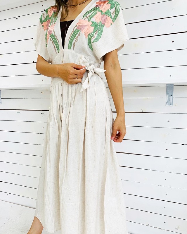 エンブロイダリーレディドレス Marukiya