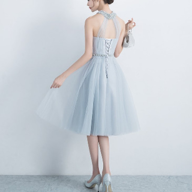 ブルーグレー アメリカンスリーブ ビジュー 編み上げ ひざ丈ドレス 結婚式 お呼ばれ 卒業式 発表会 526 Dressy Lily ドレッシーリリー プチプラドレスワンピース専門店