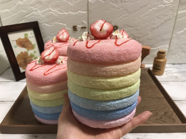 カラフルパンケーキタワースクイーズ E Komo