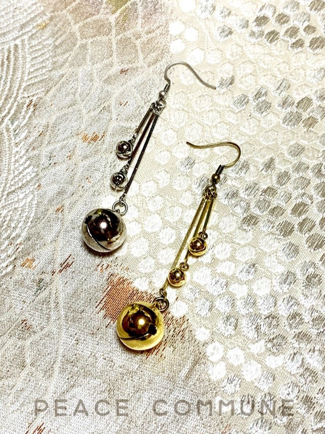 鈴乃音ピアス Peace Commune