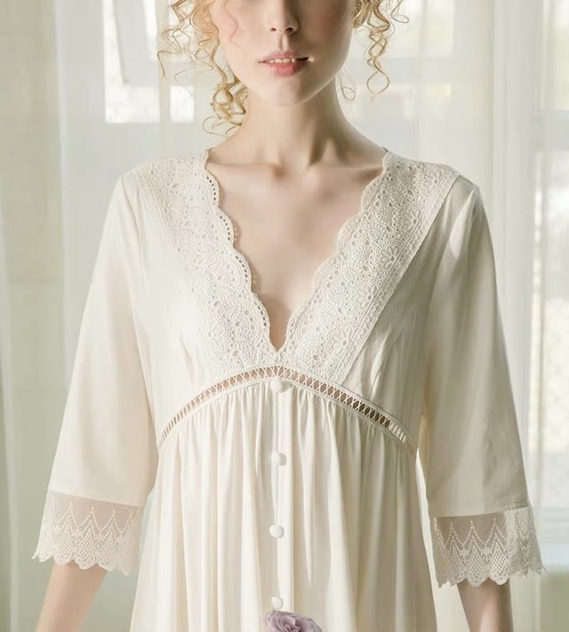 レースvネックルームウェアワンピース Fanfan Closet ファンファンクローゼット