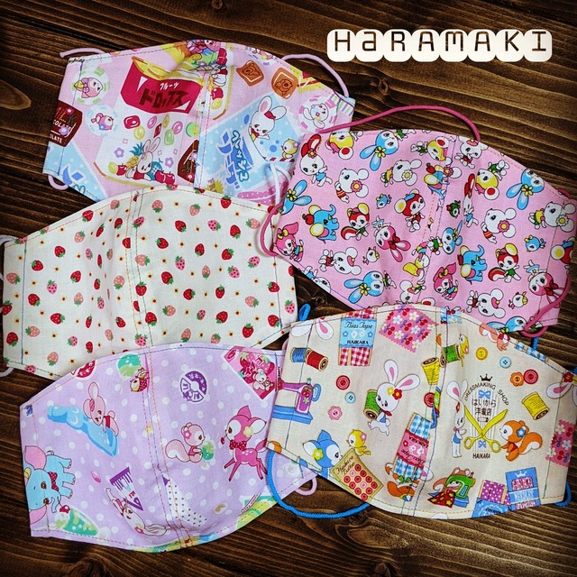 レトロ柄の大人size立体マスク ニジイロ商店