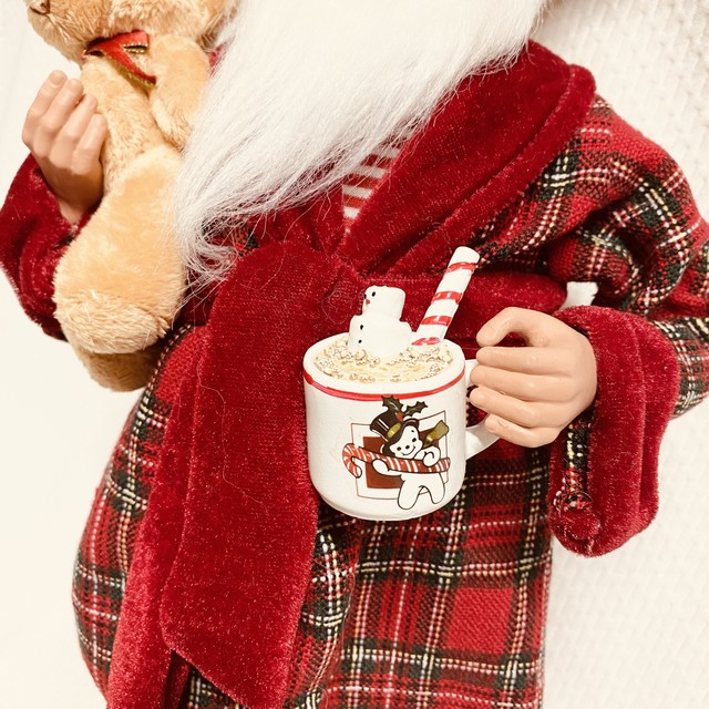 サンタの部屋着 ハンガリー サンタクロース人形 クリスマス雑貨 Xmasインテリア サンタの家わあす