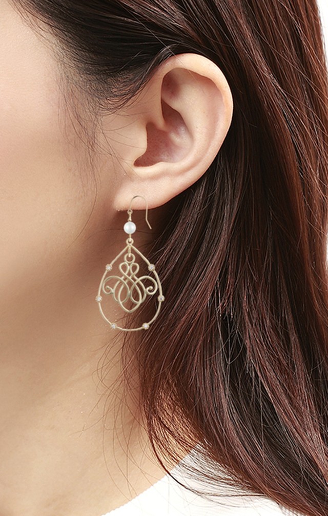 I U ピアス No9 Umstagram