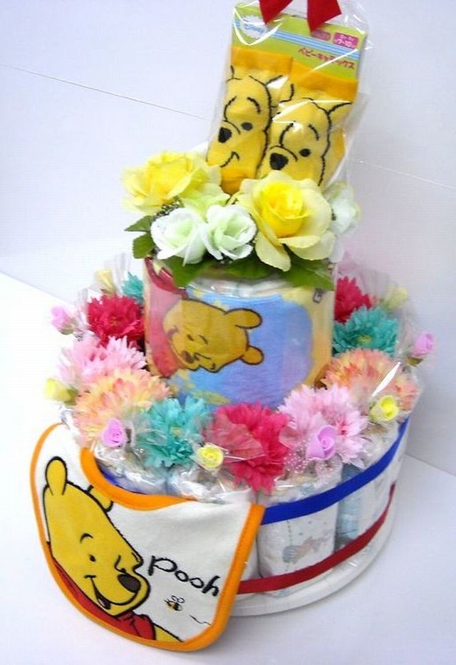 ご出産お祝い おむつケーキ 可愛いくって人気の ２段おむつケーキ ディズニーr くまのプーさん おむつ３０枚使用の豪華版 Peterpan2