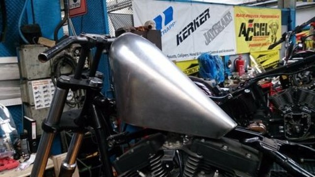 ハーレー チョッパー ボバーガスタンクアルミ フリスコスタイル ハーレー 専門パーツ アクセサリー専門店 Harley Davidson Parts Shop