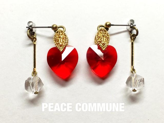 スワロフスキーのシャイニングハートピアス 赤 Peace Commune