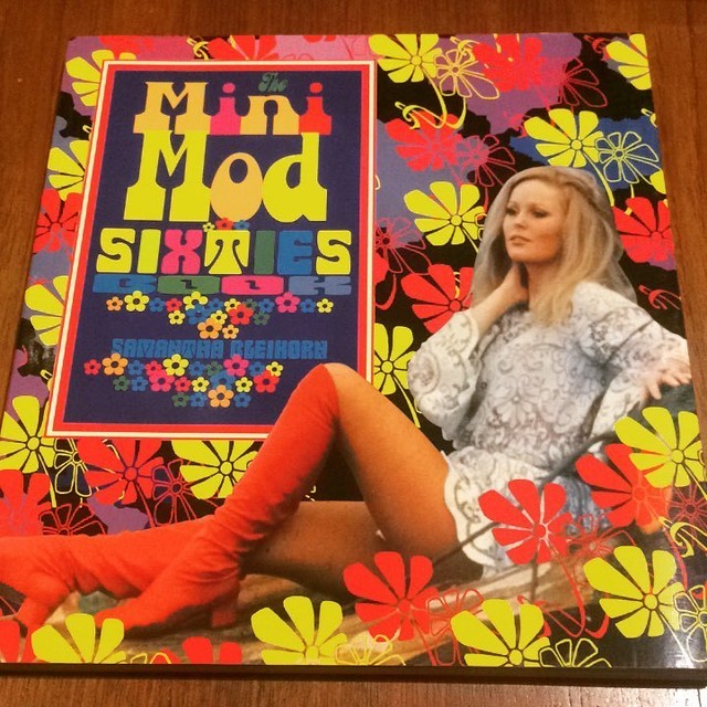 60年代ファッションの本 The Mini Mod Sixties Book 古本トロニカ 通販オンラインショップ 美術書 リトルプレス ポスター販売