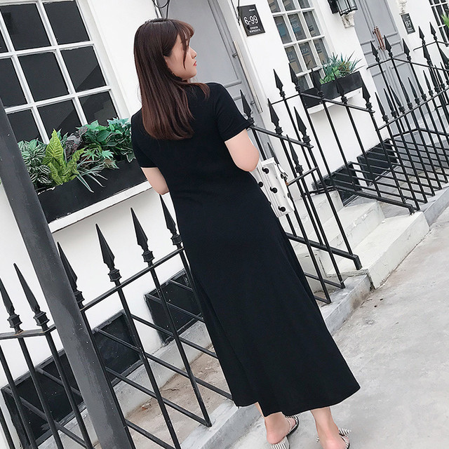 シンプル ブラック ワンピース モノトーン フロントボタン きちんと ワンピ すっきり ロング丈 ボートネック Iライン ワンピ 大きいサイズ 体型カバー ゆったり 袖あり 半袖 英国風 お嬢様 大人可愛い ガーリー カジュアル かわいい きれいめ 綺麗め クラシック 上品 清楚