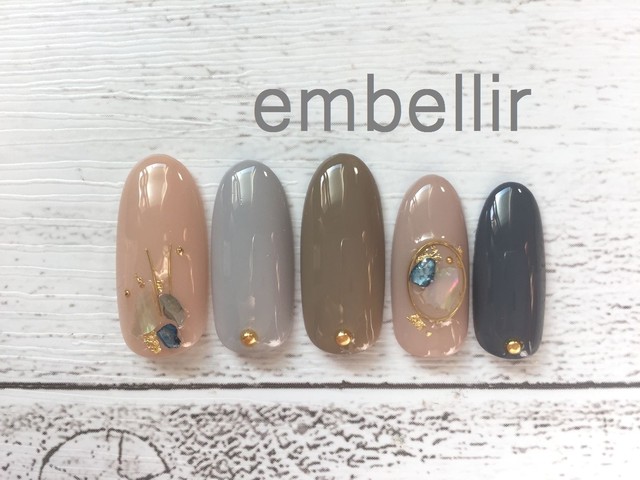 マルチくすみカラー クラッシュシェルの大人ネイルチップ Embellir Nail ネイルチップ専門店