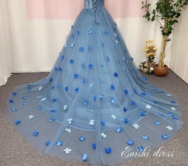 美品 カラードレス ミニトレーン 短トレーン 可愛い エレガント 編み上げ 細見えシルエット Cinderelladress