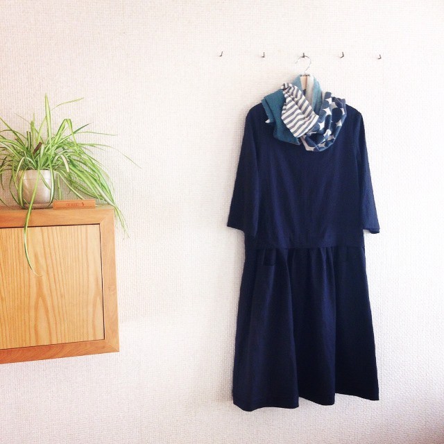 ローウエストなワンピース ディープグレー Katakuli