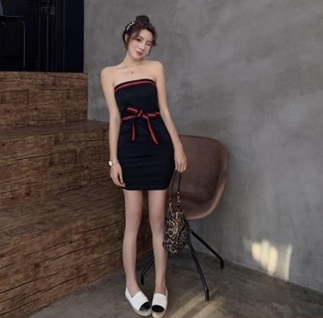 全２色 チューブトップワンピース タイトドレス ウエストマーク ミニ丈 セクシー デート お出かけ Dressarroser