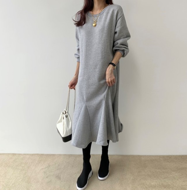 スウェット ロングワンピース 韓国 ファッション 冬服 レディース 長袖 スエットワンピース フレア ワンピース 切り替え フレア マーメイドライン ナチュラル カジュアル オーバーサイズ ワンピ Vestito スウェット ロングワンピース 韓国 ファッション 冬服 レディース 長袖 スエットワンピース フレア ワンピース 切り替え フレア マーメイドライン ナチュラル カジュアル オーバーサイズ ワンピ Vestito