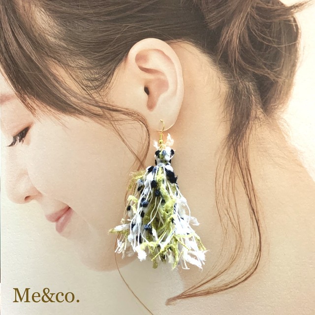 野をかけるダルメシアン タッセルピアス イヤリング引き揃え糸 Me Co
