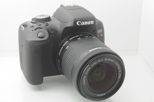 中古 保証付 送料無料 Canon デジタル一眼レフカメラ Eos Kiss X8i レンズキット Ef S18 55mm F3 5 5 6 Is Stm レンズキット 一眼レフカメラ 一眼レフ 中古 一眼レフ 一眼レフカメラ 初心者 カメラ Eos カメラレンズ 送料無料 鉢花工房トマト