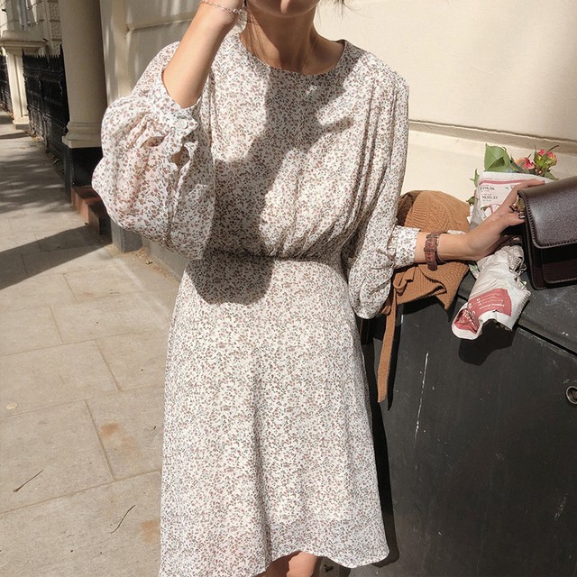 レトロ フラワーシフォンワンピース 小花柄 ワンピース ミニワンピース パフスリーブ バックリボン ハイウエスト 膝丈 ガーリー フェミニン 上品 きれいめ 韓国 オルチャン 韓国ファッション 新作 春夏 春 夏 秋 Om 455 Musubi Me 韓国 オルチャン レディース