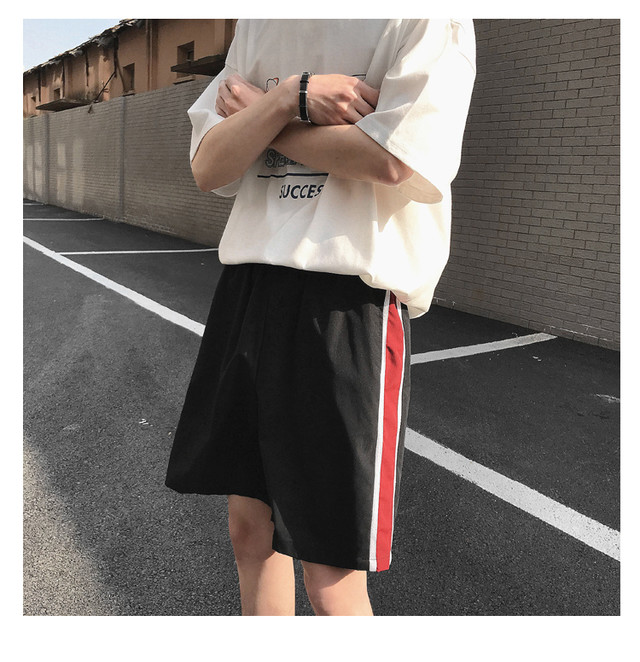 ライン ハーフパンツ スポーティ 夏 メンズ ブラック 黒 グレー 灰色 韓国 ストリート オルチャン 原宿 オシャr ファッション アパレル Rives