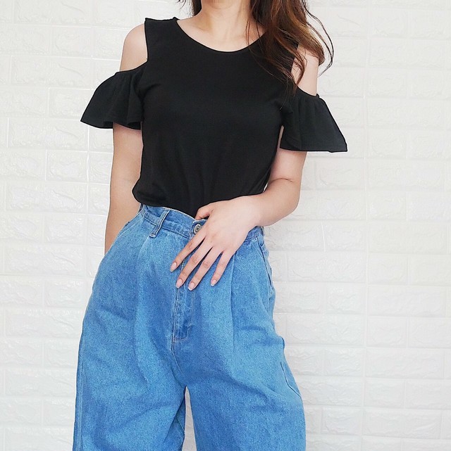 在庫のみ 肩開きトップス Tシャツ ブラック Balmy