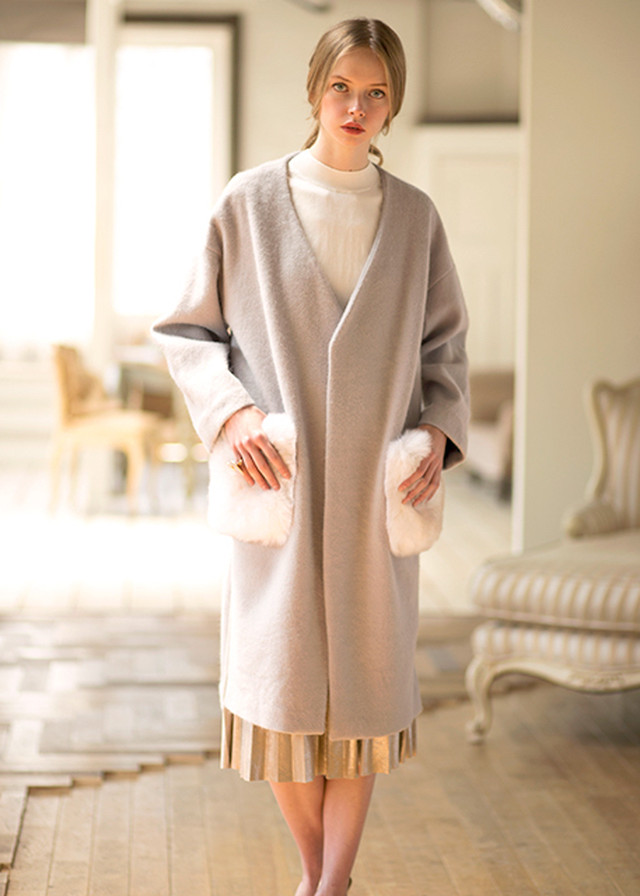 スリット入りポケットファーコート ライトグレー Refort Tokyo