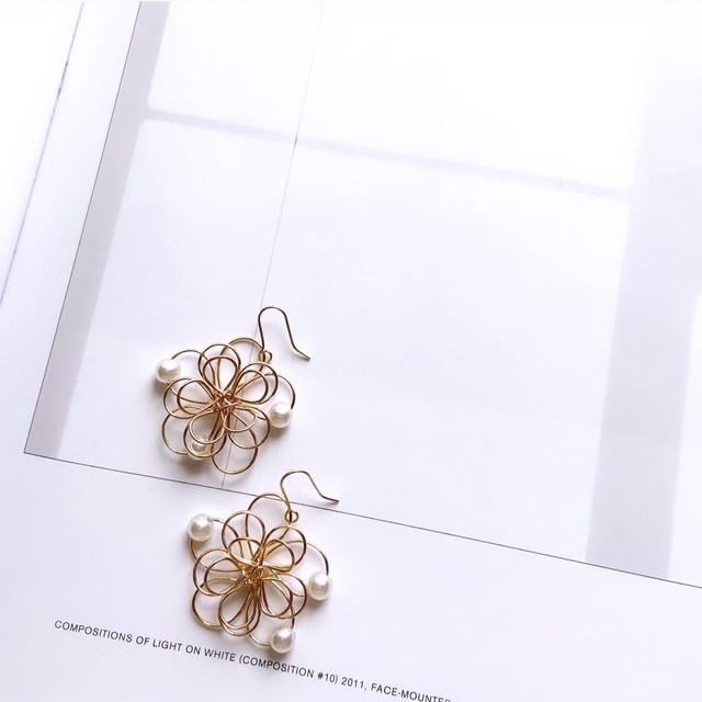 New ワイヤーフラワーパールピアス イヤリング Shop Me